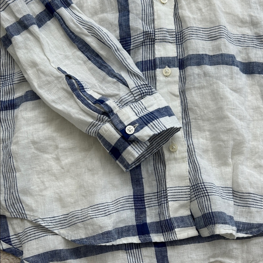 GAP 100% Linen Button-Down Boyfriend Shirt - Picture 6 of 6